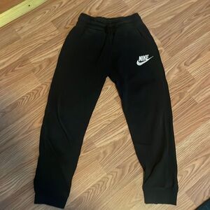 Nike boy pants size S